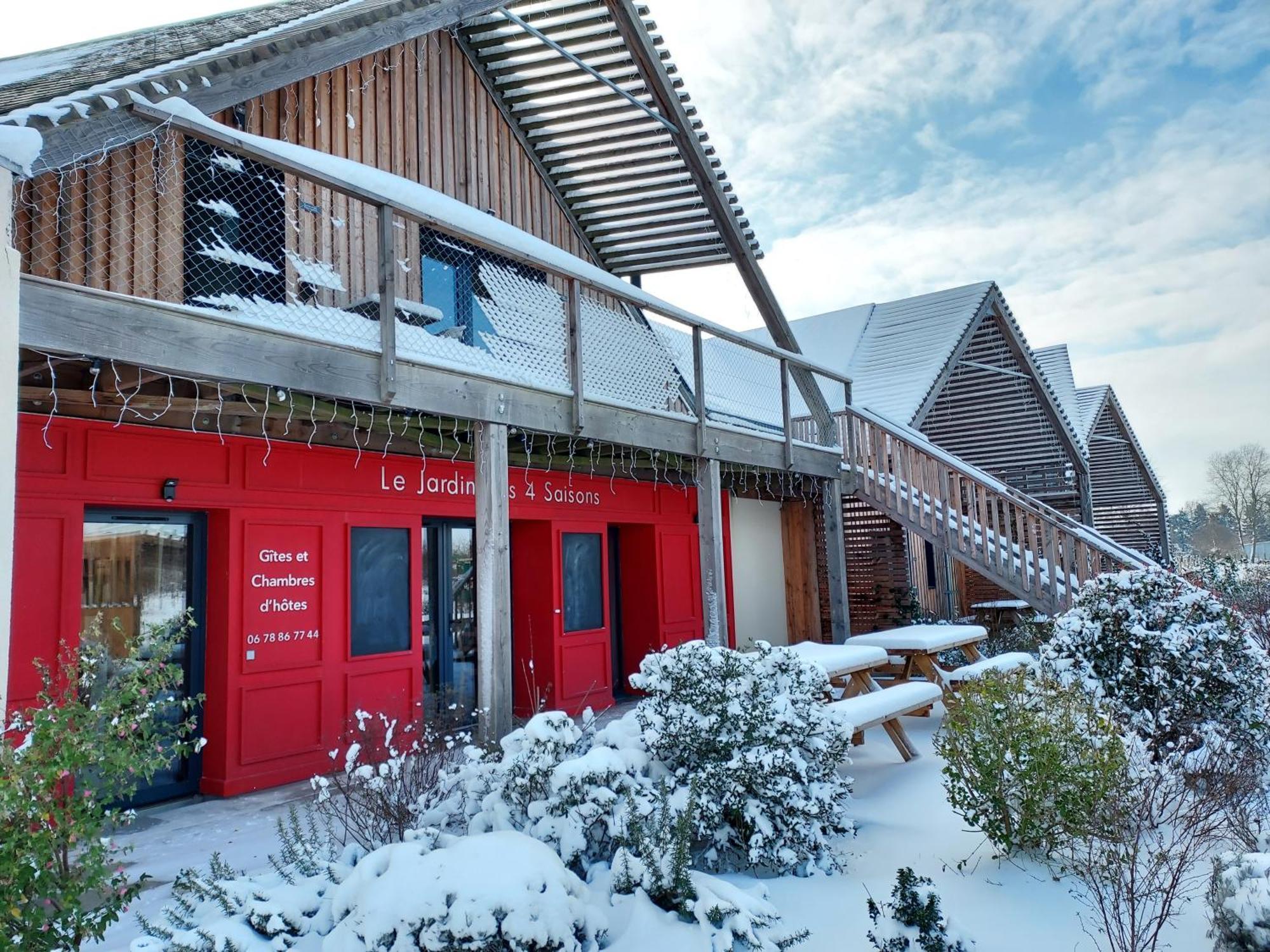 Bed and Breakfast Le Jardin Des 4 Saisons Ruaudin Exterior foto