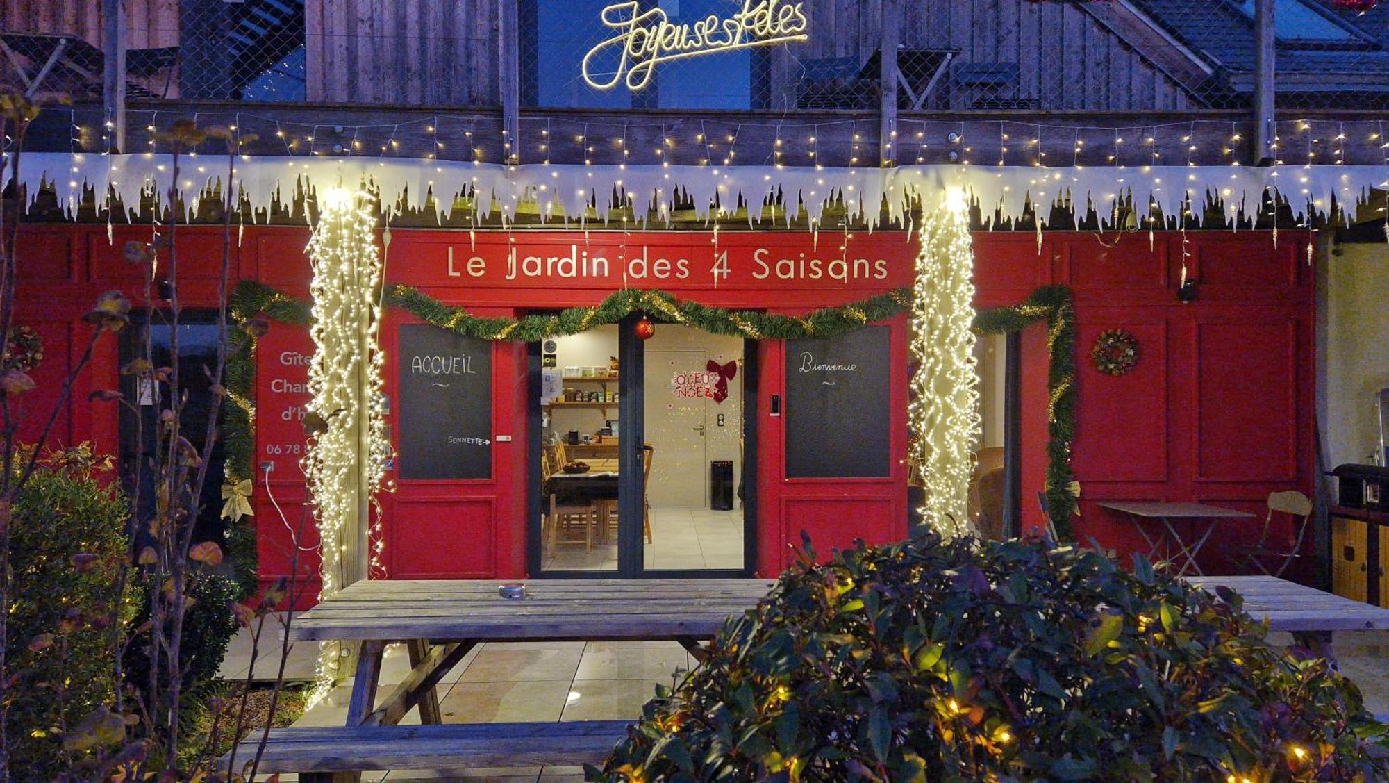Bed and Breakfast Le Jardin Des 4 Saisons Ruaudin Exterior foto